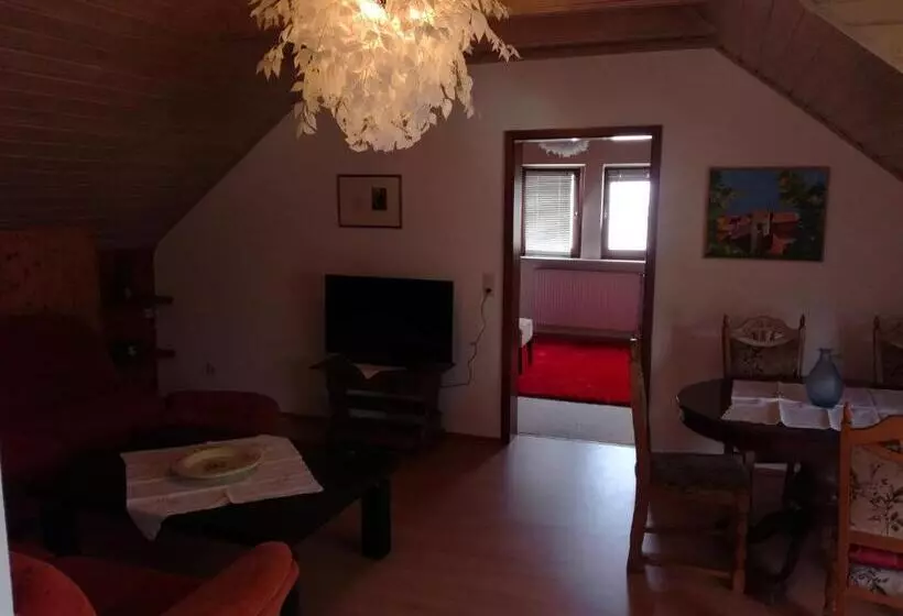 ホテル Alte Schreinerei Auberge Harlekin