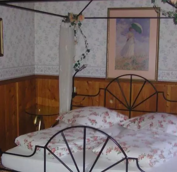 ホテル Alte Schreinerei Auberge Harlekin