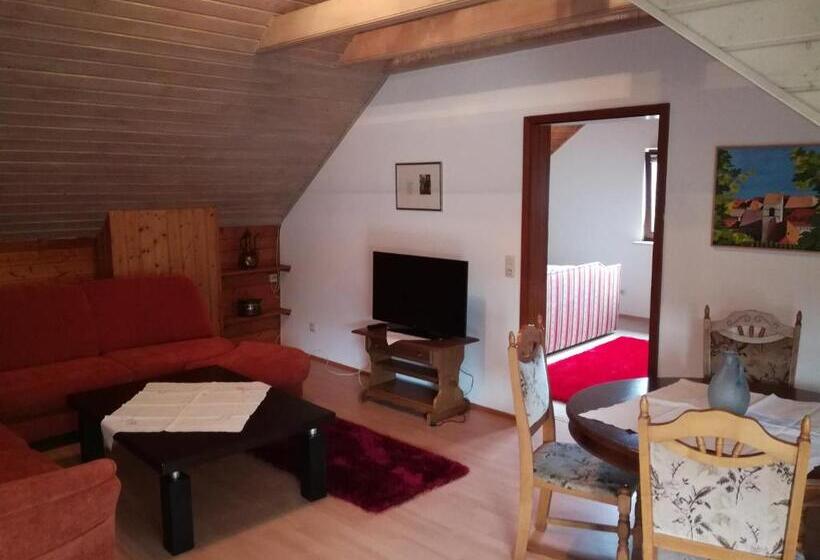 هتل Alte Schreinerei Auberge Harlekin