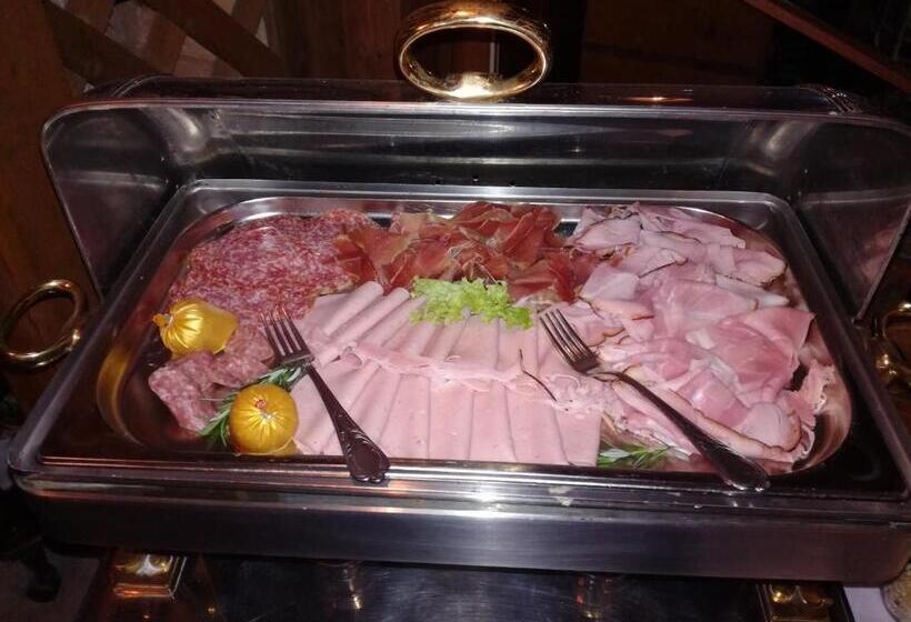 هتل Alte Schreinerei Auberge Harlekin