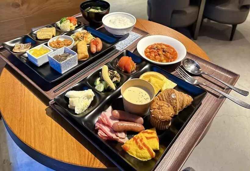 Bespoke Hotel Shinsaibashi