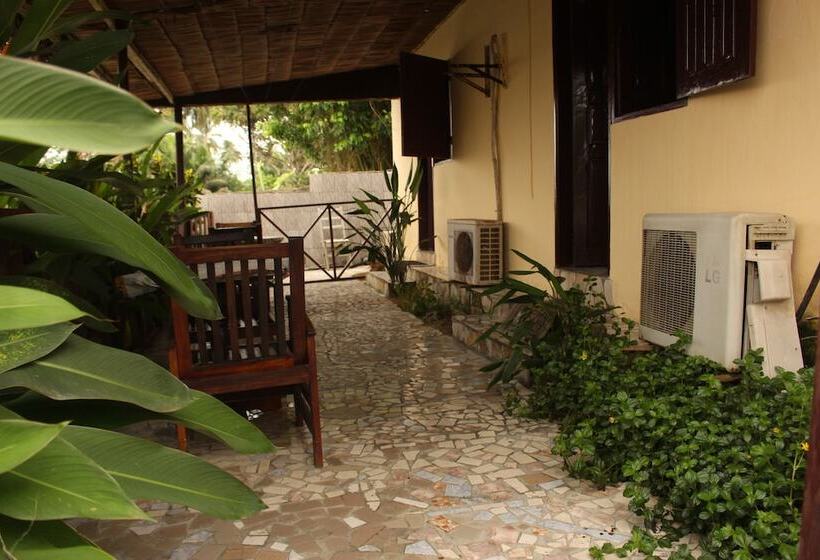 בית מלון כפרי Elabe Marine