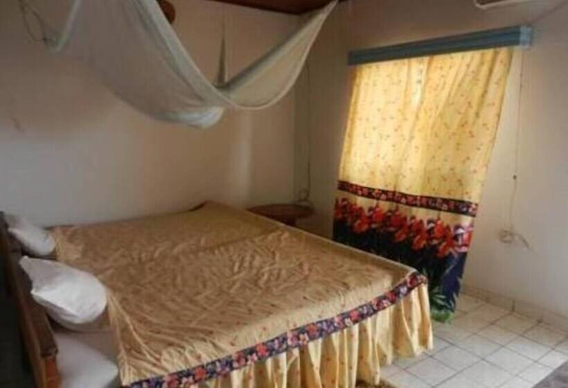 בית מלון כפרי Elabe Marine