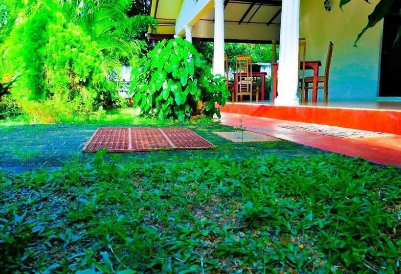 Hotelli New Sigiri Terrace