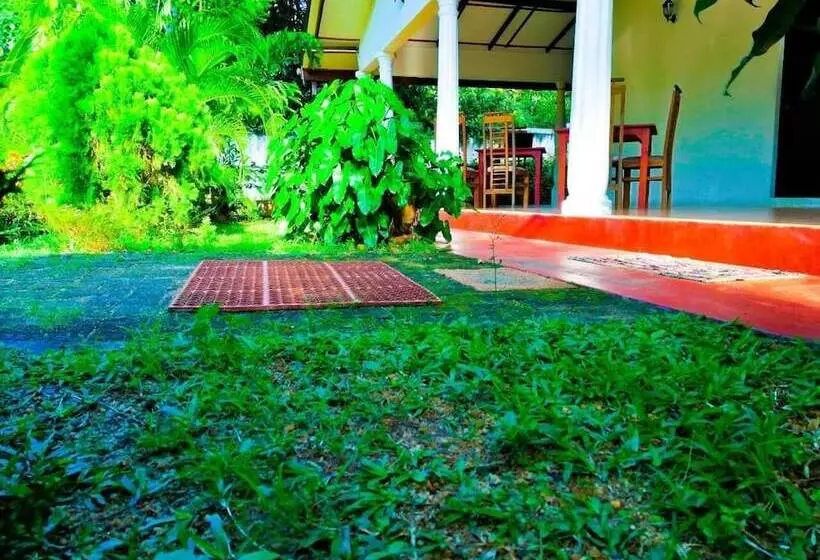 هتل New Sigiri Terrace