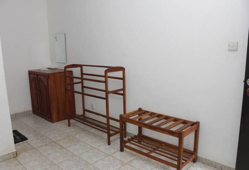 Hotelli New Sigiri Terrace