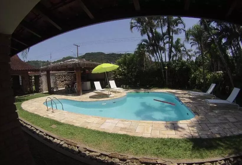 هتل Pousada Na Praia Ubatuba
