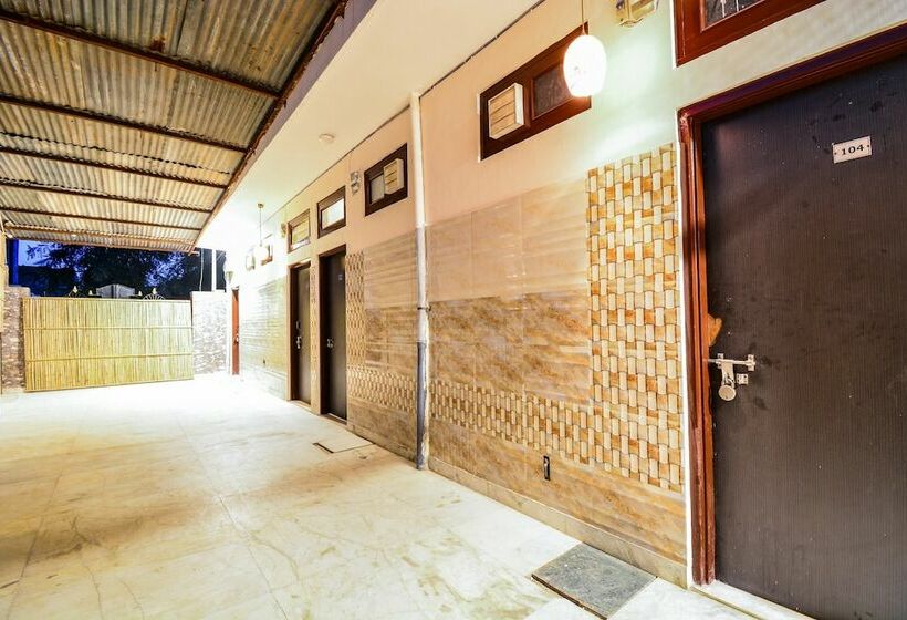 Hotel Sapphire Palace By Oyo Rooms