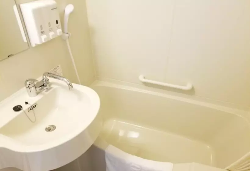 Hotelli Toyoko Inn Ebina-eki Higashi-guchi