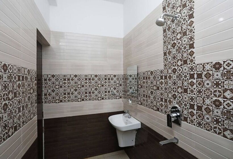 Fabhotel New Central