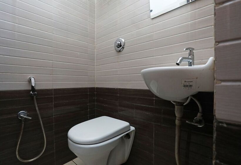 Fabhotel New Central