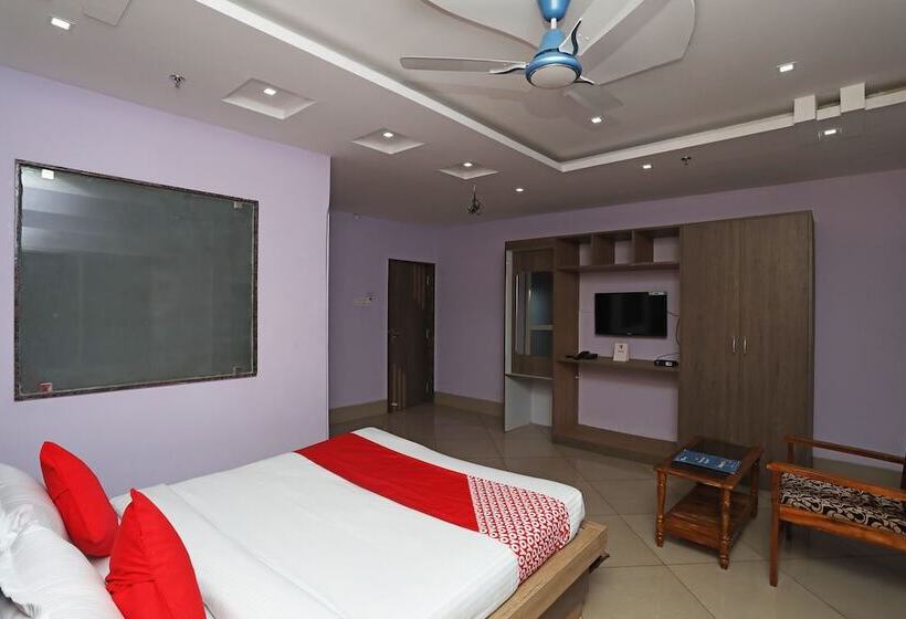 Fabhotel New Central