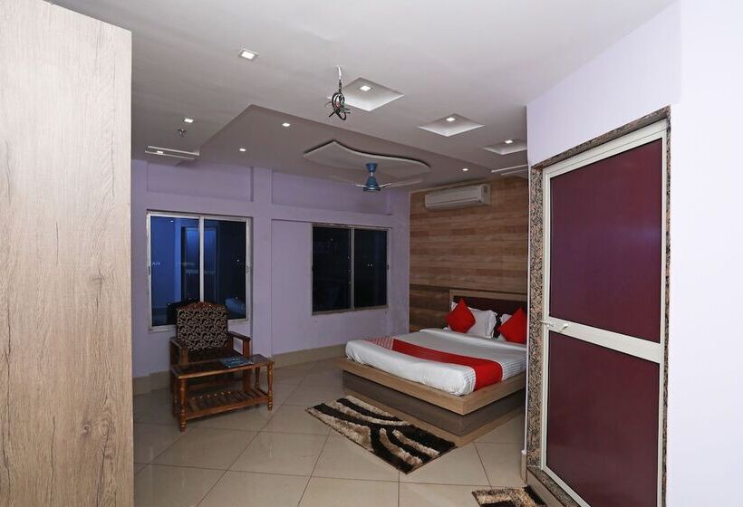 Fabhotel New Central