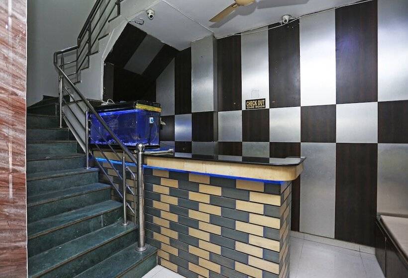 Fabhotel New Central