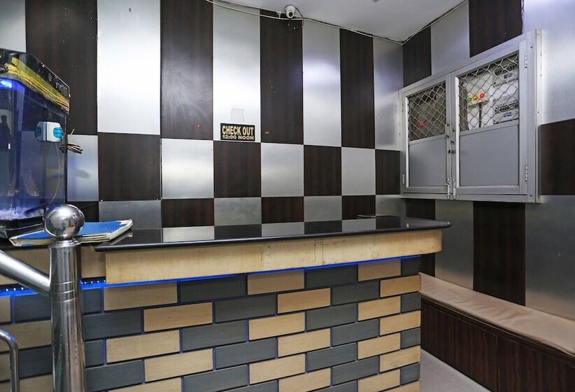 Fabhotel New Central