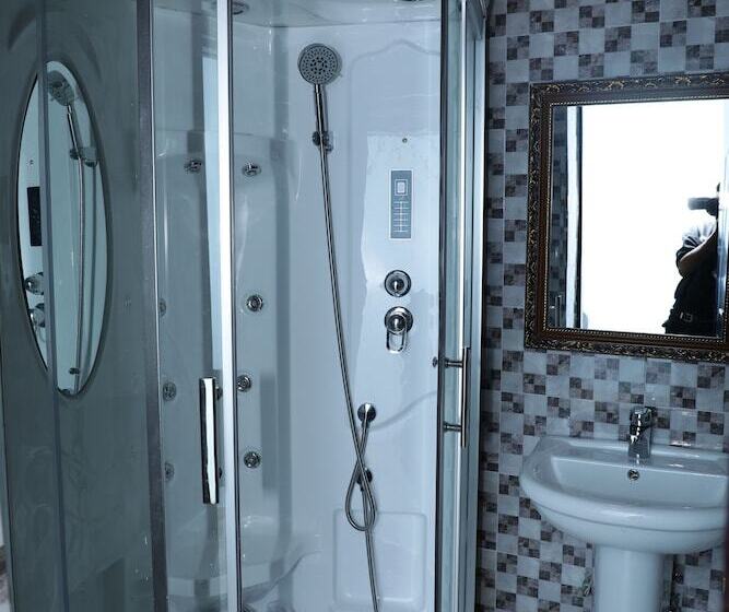 Glo Ran Hotel And Event Place