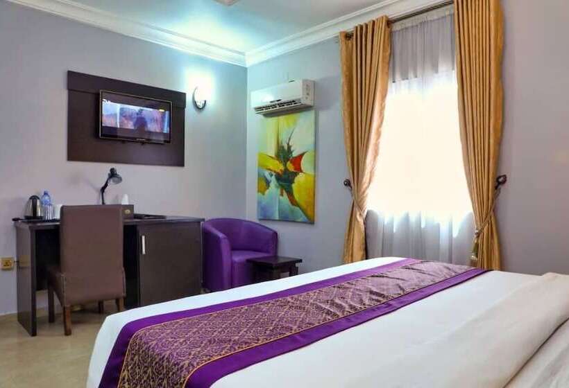 Glo Ran Hotel And Event Place