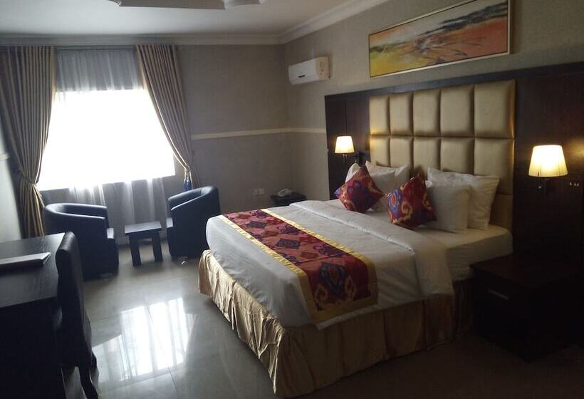 Glo Ran Hotel And Event Place