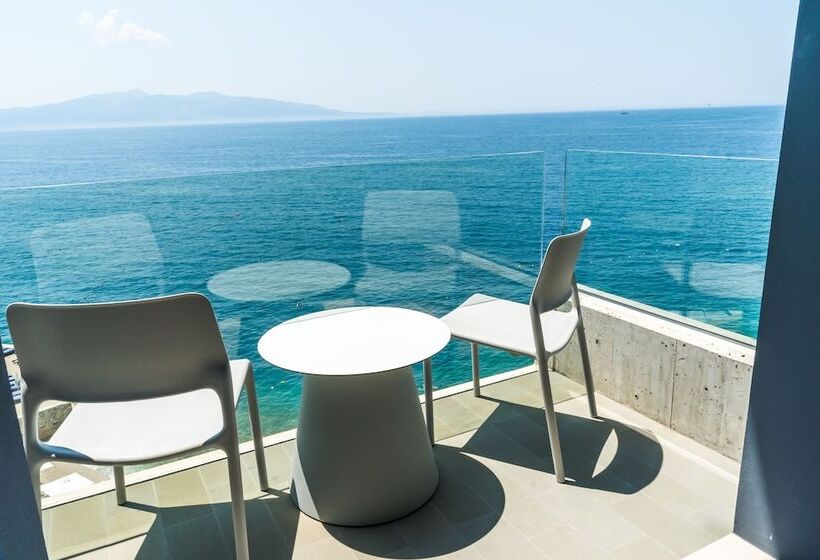 هتل Buzë Boutique