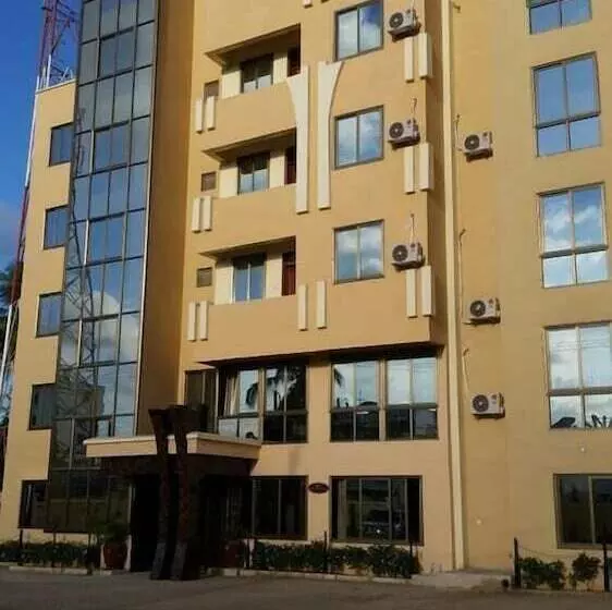 هتل Jambo Travellers