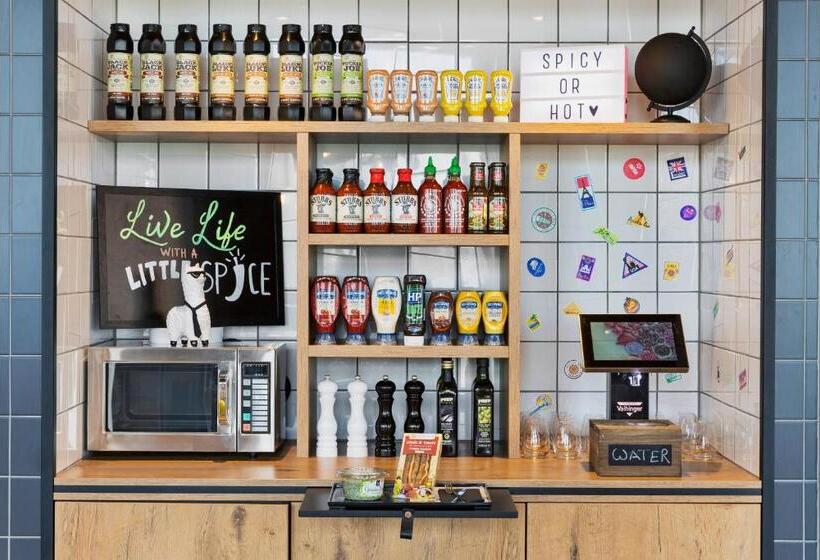 فندق Moxy Frankfurt Airport Kelsterbach