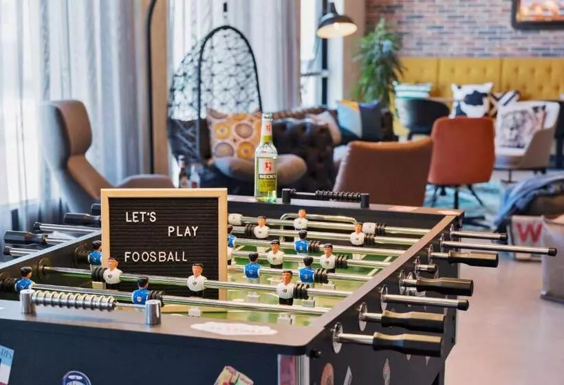 ホテル Moxy Frankfurt Airport Kelsterbach