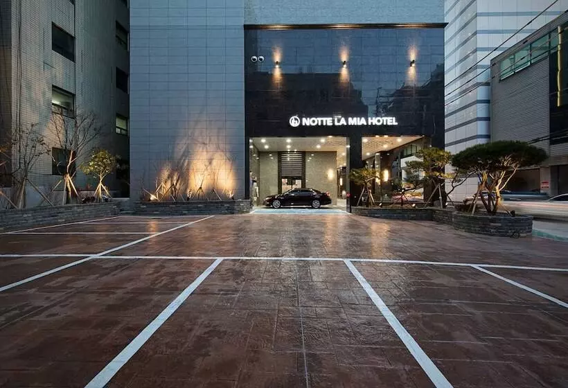 هتل Notte La Mia