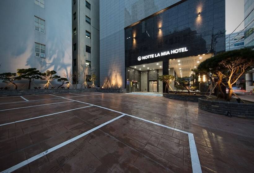 Отель Notte La Mia