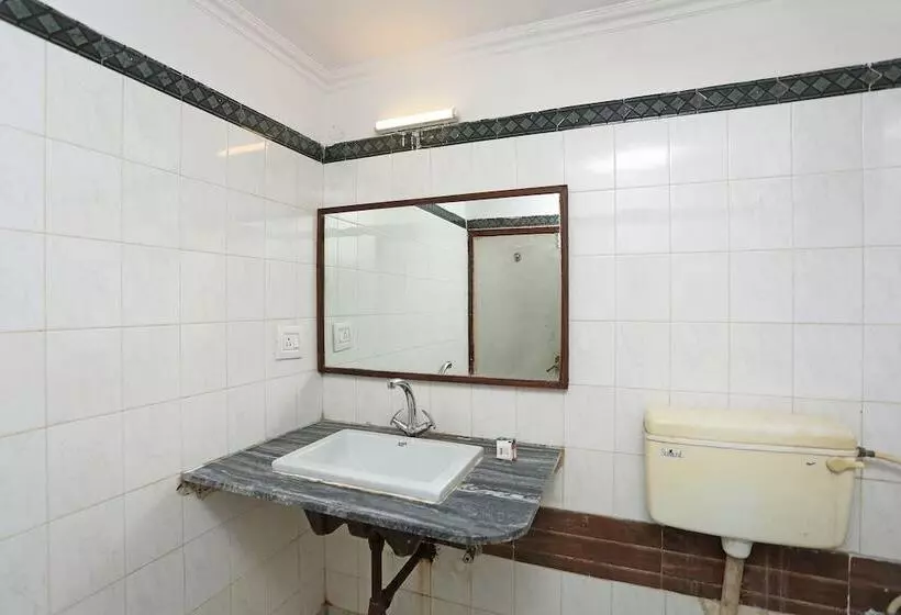 ホテル Pramod Palace By Oyo Rooms