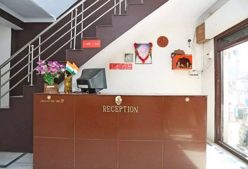 ホテル Pramod Palace By Oyo Rooms