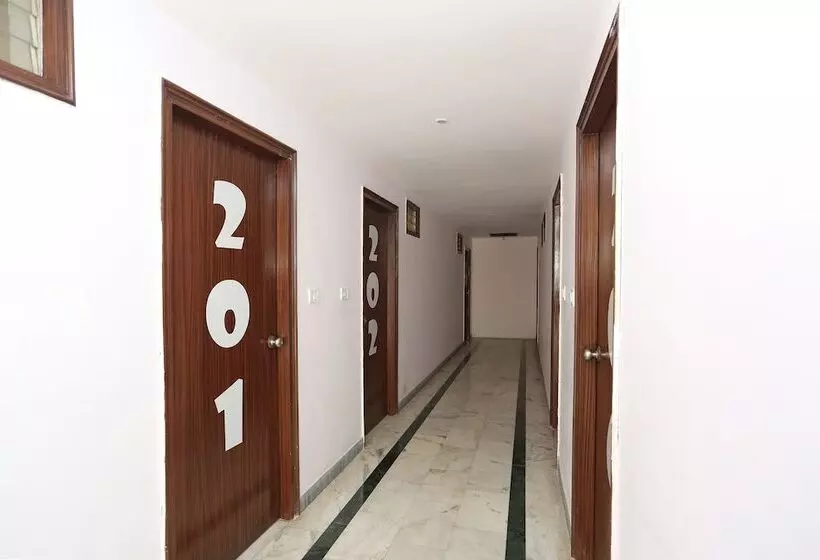 ホテル Pramod Palace By Oyo Rooms