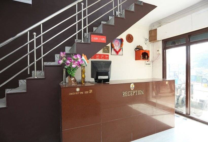 酒店 Pramod Palace By Oyo Rooms