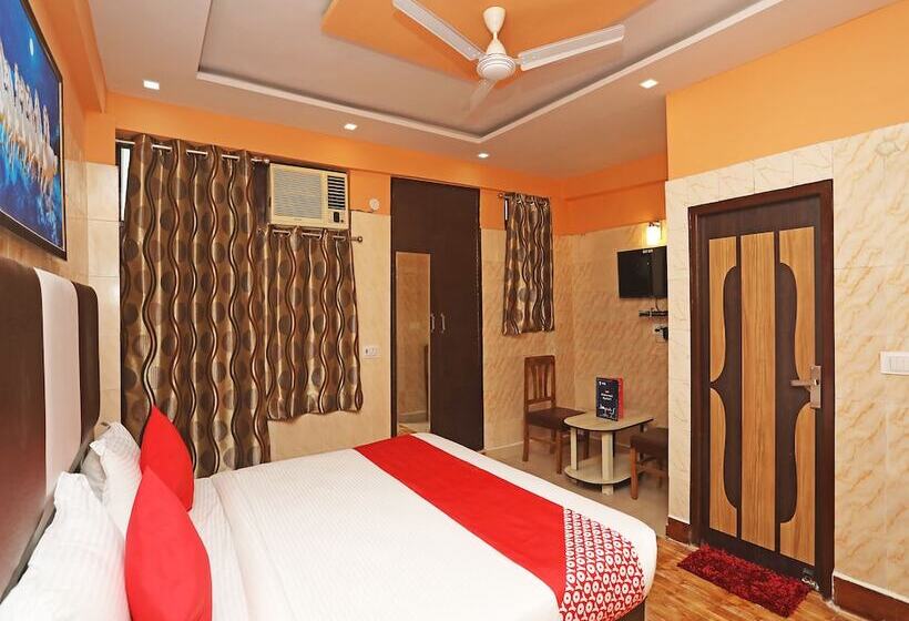 בית מלון כפרי Qlark Rooms & Lawn By Oyo Rooms