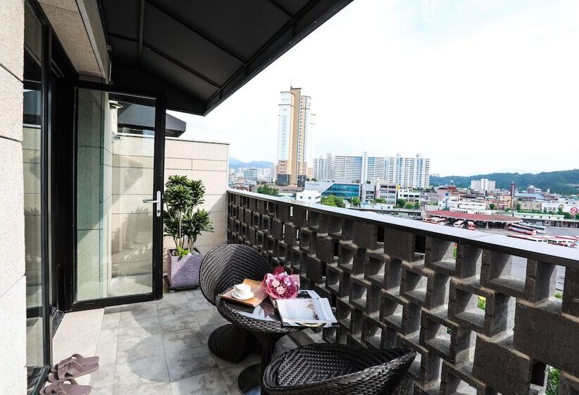 Mari Hotel Terminal Branch