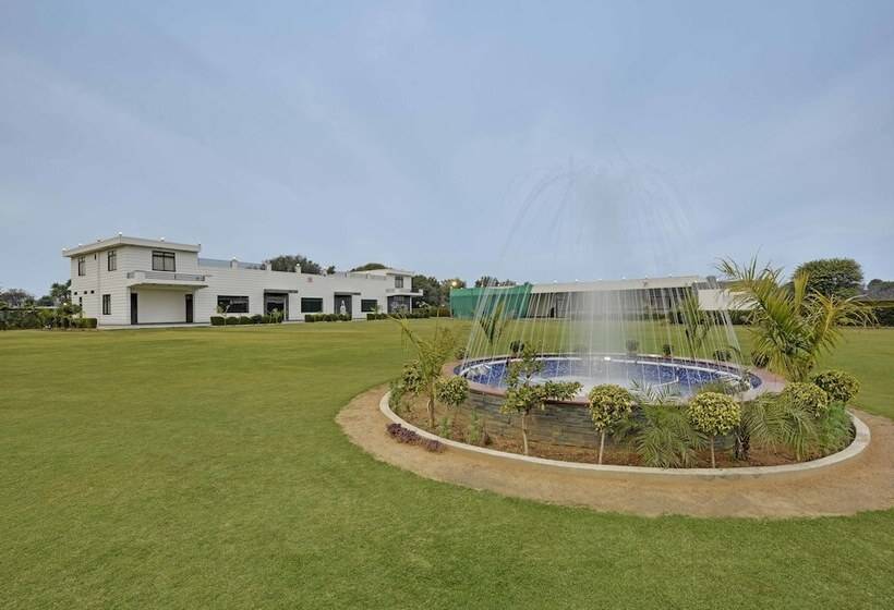 استراحتگاه Highway King Bagru