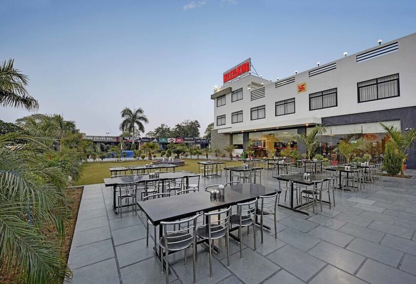 استراحتگاه Highway King Bagru