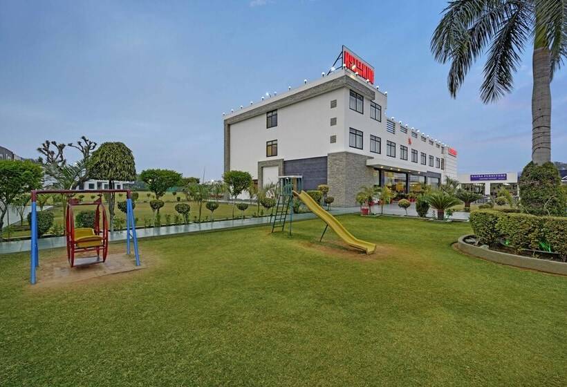 استراحتگاه Highway King Bagru