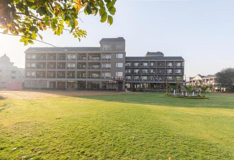 استراحتگاه Highway King Bagru