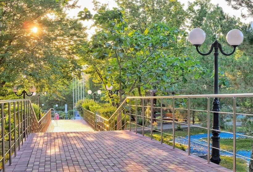 Azimut Hotel Prometey Nebug Tuapse