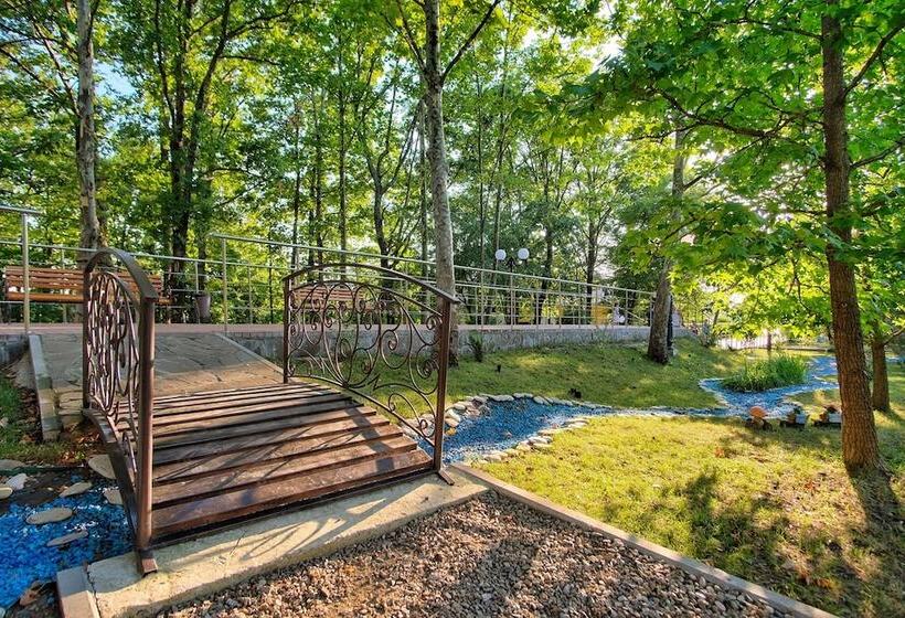 Azimut Hotel Prometey Nebug Tuapse