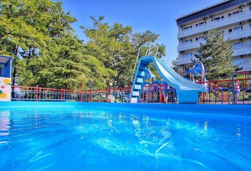 Azimut Hotel Prometey Nebug Tuapse