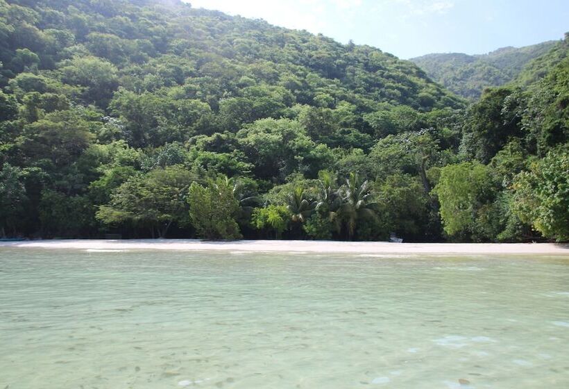 تختخواب و صبحانه Chez Max, Cadras Haiti