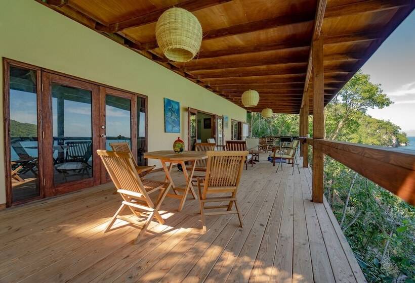 تختخواب و صبحانه Chez Max, Cadras Haiti