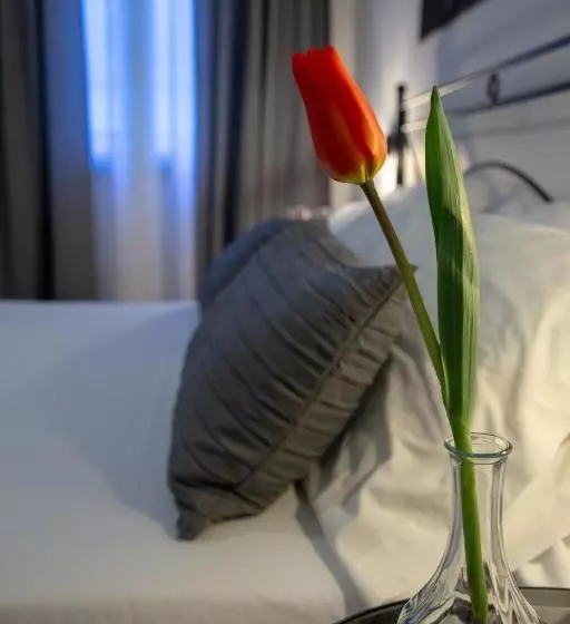 Holiday Rooms Portale Pirrera