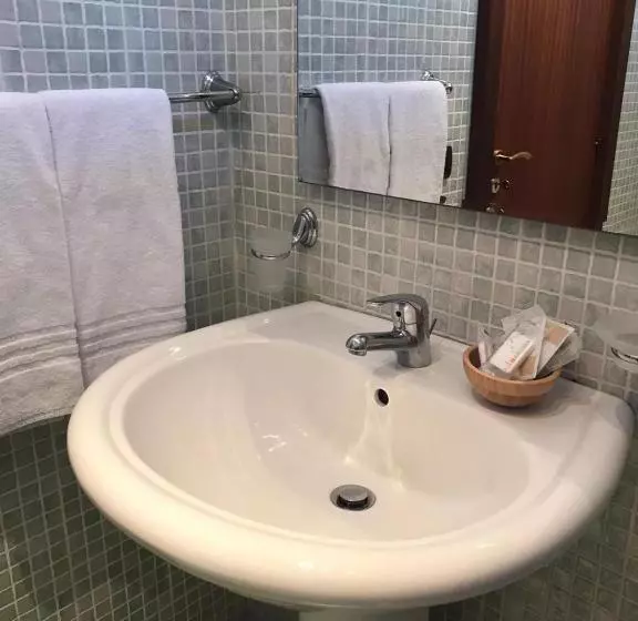 Holiday Rooms Portale Pirrera