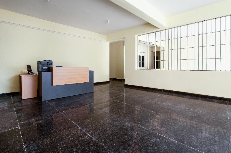 בית מלון כפרי Deepansh Plaza By Oyo Rooms