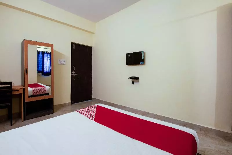 ホテル Deepansh Plaza By Oyo Rooms
