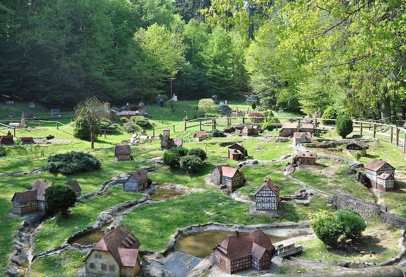 בית מלון כפרי Gasthaus Zum Lindenwirt