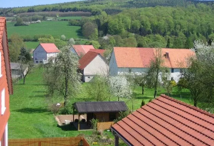 Hotelli Gasthaus Zum Lindenwirt