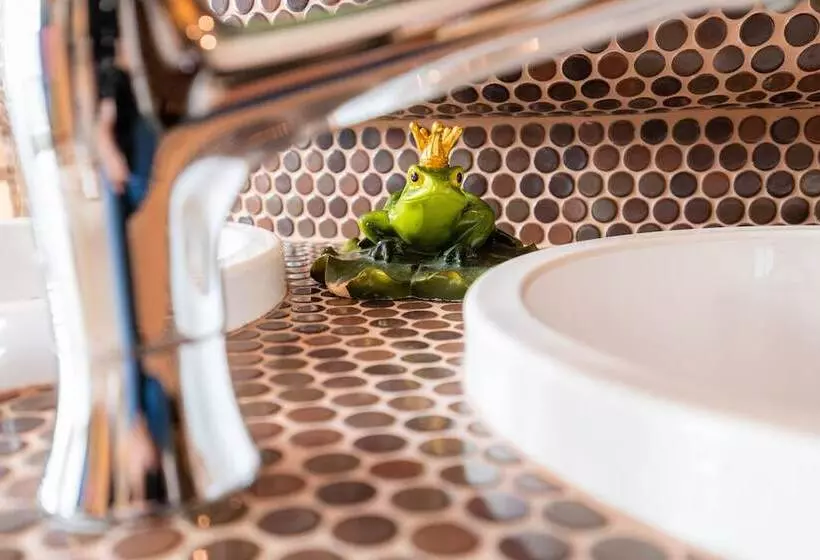 Hotelli Gasthaus Zum Lindenwirt